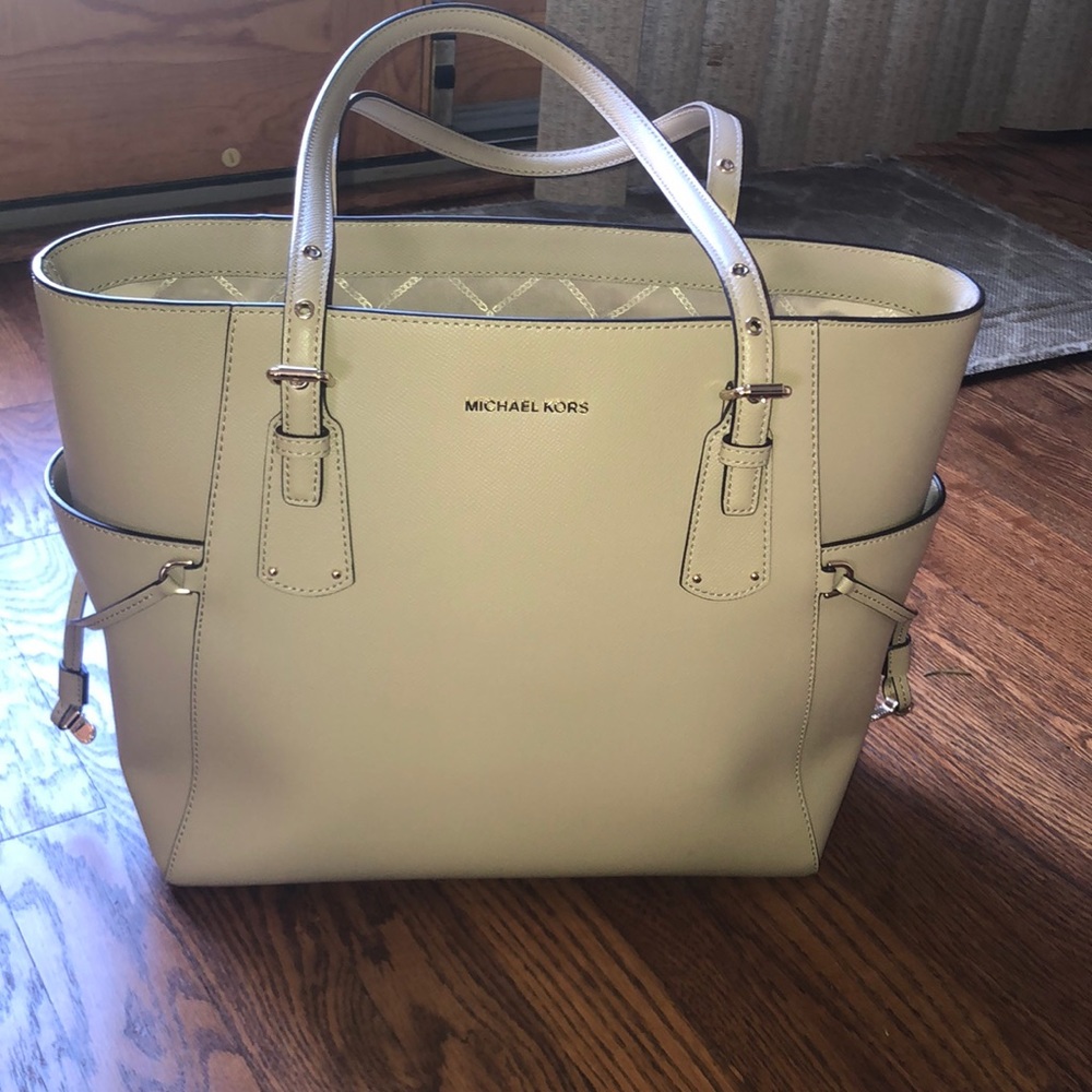Michael Kora shoulder bag